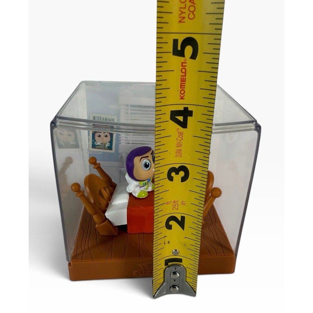 Disney Doorables Movie Moments Series 1 Figures Woody and Buzz Toy Story 4x4in - Picture 6 of 9
